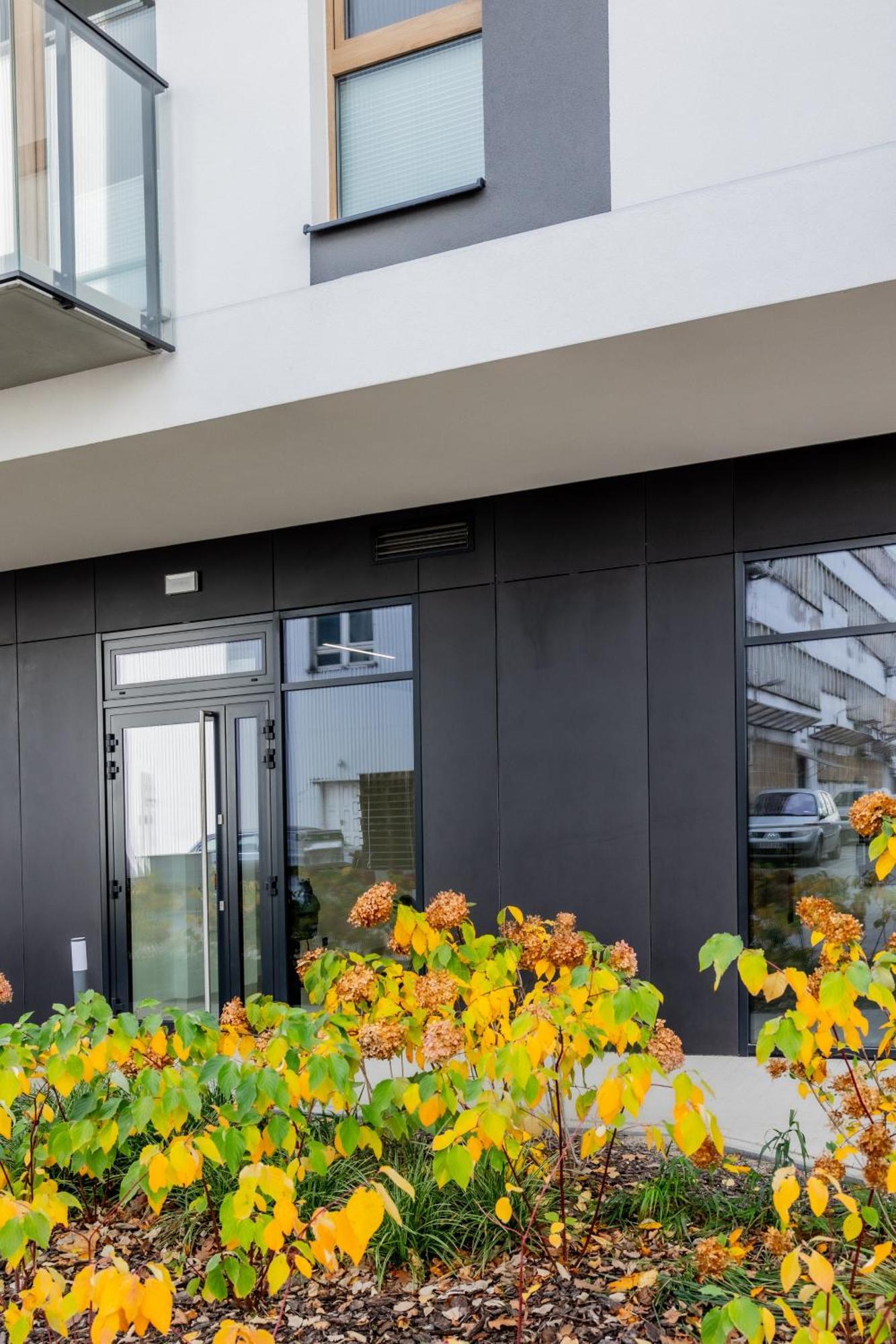 Aparthotel Mokotow Business Center By Noclegi Renters 바르샤바 외부 사진