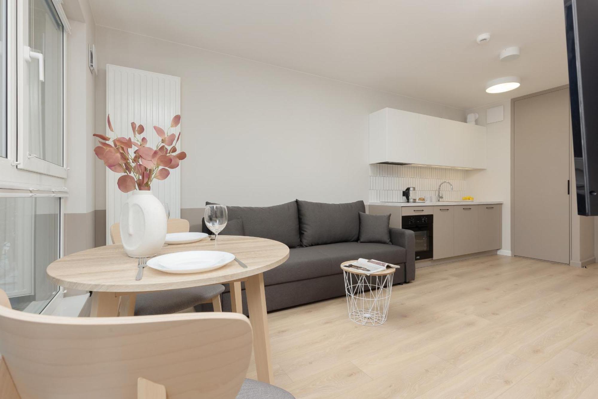 Aparthotel Mokotow Business Center By Noclegi Renters 바르샤바 외부 사진